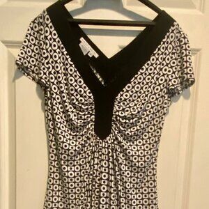 Maggy London V-Neck Dress - Black and White Geometric Pattern- Sz14